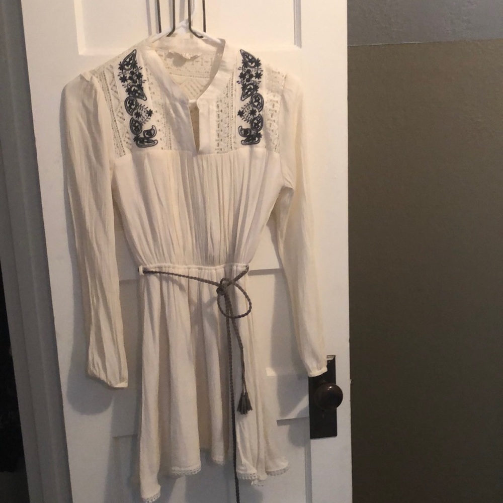 Long sleeved Country Style Dress